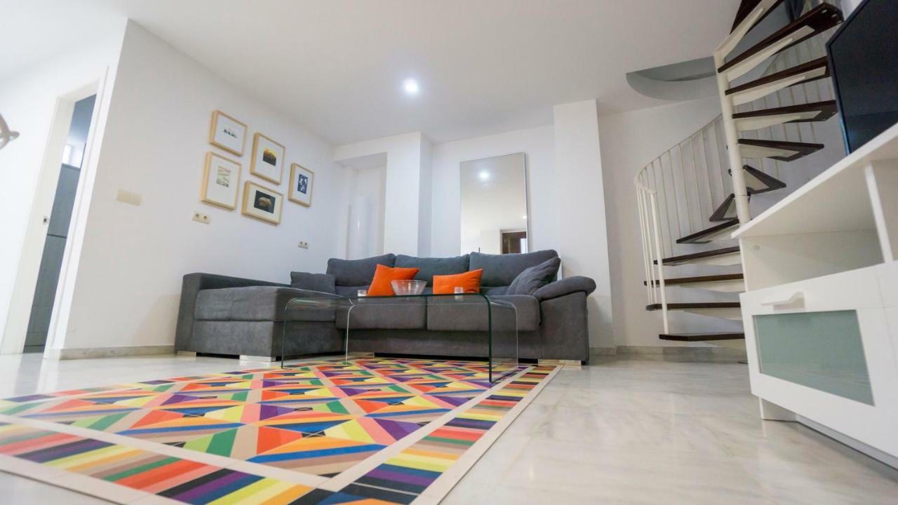 Rentalsevilla Espacioso Duplex En La Puerta Real מראה חיצוני תמונה