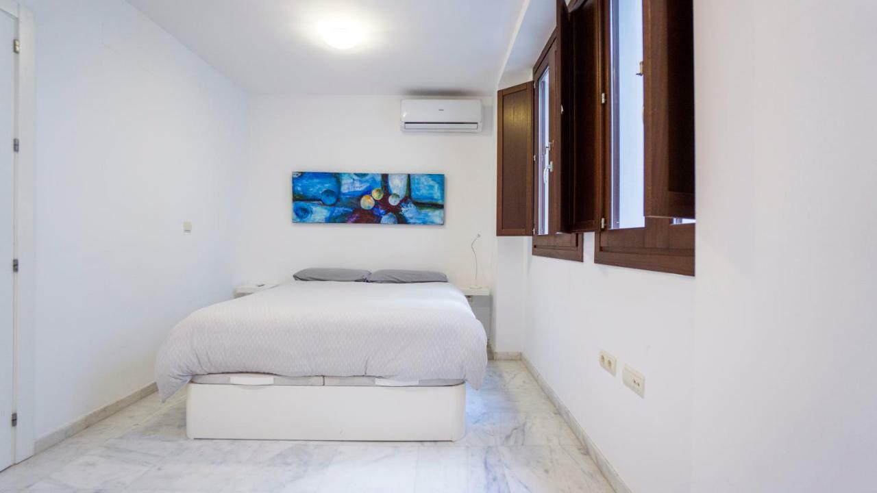 Rentalsevilla Espacioso Duplex En La Puerta Real מראה חיצוני תמונה
